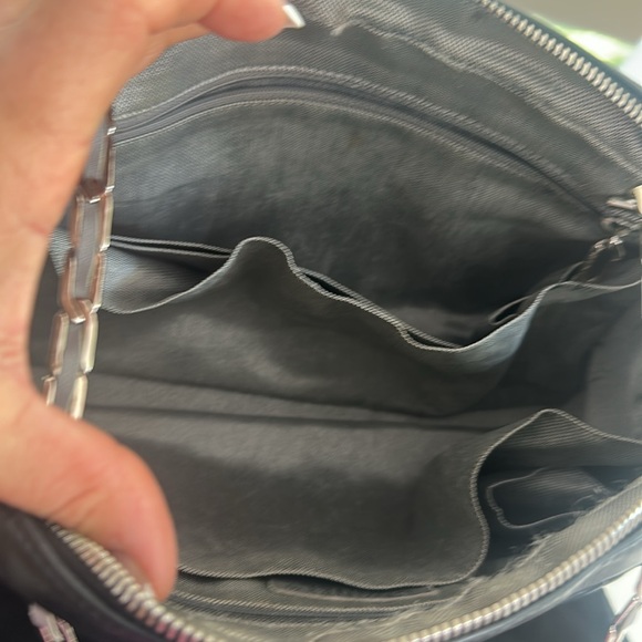 CHANEL Mademoiselle Ligne large black Calfskin camera bag 2006 or trade - Picture 11 of 17